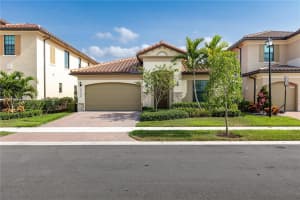 12130 N Baypoint Cir, Parkland, FL 33076, Sold 07/31/24
