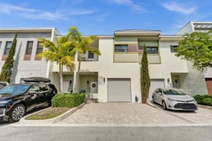 921 NW 45th Terrace, Plantation, FL 33317, Sold 03/12/25