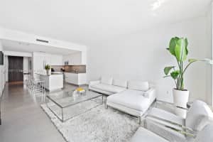 68 SE 6th St Apt 1405, Miami, FL 33131, Sold 06/02/25