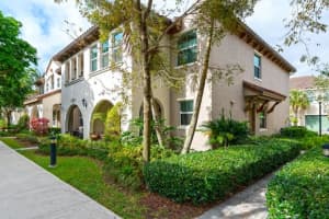 2983 Solano Ave, Hollywood, FL 33024, Sold 01/03/25