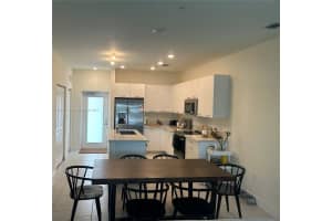 8167 NW 41st St e 309, Doral, FL 33166, Sold 09/27/24