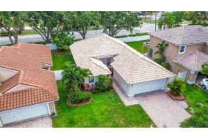 12 Valencia Dr, Boynton Beach, FL 33436, Sold 11/13/24