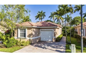 13020 NW 5th St, Pembroke Pines, FL 33028, Sold 08/14/24