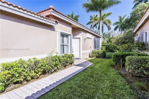 13020 NW 5th St, Pembroke Pines, FL 33028, Sold 08/14/24