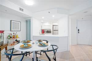 5880 Collins Ave APT 603, Miami Beach, FL 33140, Sold 09/03/24
