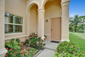4235 Sabal Ridge Cir, Weston, FL 33331, Sold 08/14/24