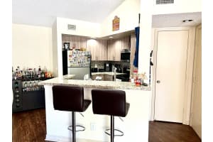 417 Vista Isles Dr APT 2321, Plantation, FL 33325, Sold 08/05/24