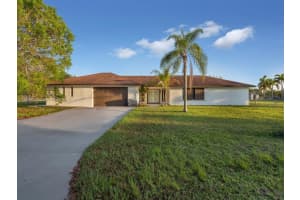17020 SW 274th St, Homestead, FL 33031, Sold 02/27/25