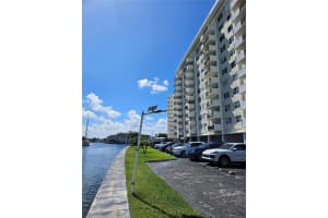 401 Golden Isles Dr APT 503, Hallandale Beach, FL 33009, Sold 02/20/25