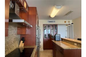 1020 Meridian Ave APT 810, Miami Beach, FL 33139, Sold 09/16/24