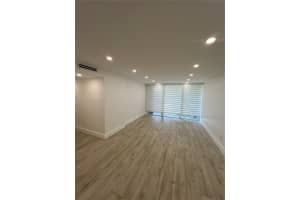 310 Fontainebleau Blvd APT 306, Miami, FL 33172, Sold 06/04/24