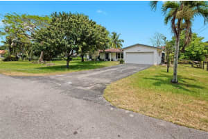 2670 SW 122nd Terrace, Davie, FL 33330, Sold 12/11/24