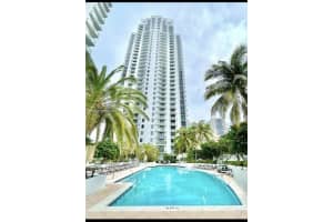 1060 Brickell Ave 1203, Miami