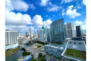 88 SW 7th St Apt 2709, Miami, FL 33130, Sold 11/27/24