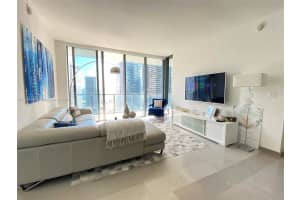 88 SW 7th St Apt 2709, Miami, FL 33130, Sold 11/27/24