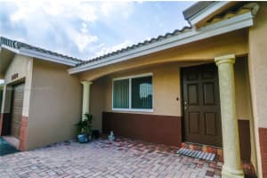 10503 NW 83rd St, Tamarac, FL 33321, Sold 08/02/24