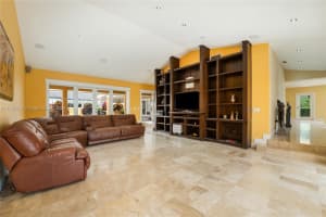 9901 NW 130th St, Hialeah Gardens, FL 33018, Sold 05/23/25