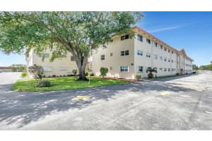5300 Washington St APT B129, Hollywood, FL 33021, Sold 11/15/24