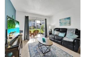 4706 NW 36th St APT 414, Lauderdale Lakes, FL 33319, Sold 10/09/24