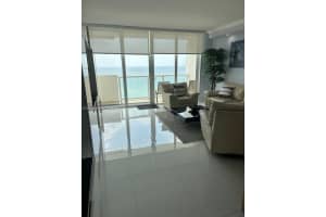 Collins Av & # 5601, Miami Beach, FL 33140, Sold 07/11/24