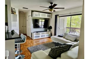 485 NW 210th St APT 206, Miami Gardens, FL 33169, Sold 08/23/24
