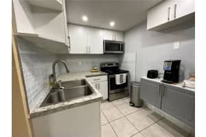 606 W 81st St APT 405, Hialeah, FL 33014, Sold 09/21/24