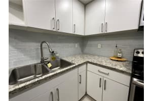 606 W 81st St APT 405, Hialeah, FL 33014, Sold 09/21/24