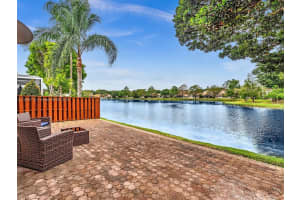 285 NW 100th Ave, Plantation, FL 33324, Sold 08/15/24