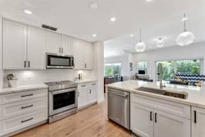 9224 Greenbrier Ct, Davie, FL 33328, Sold 06/28/24