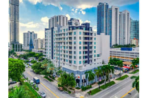 2275 Biscayne Blvd Apt 909, Miami, FL 33137, Sold 10/15/24