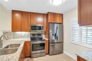 338 Bradstrom Cir a 201, Naples, FL 34113, Sold 09/26/24
