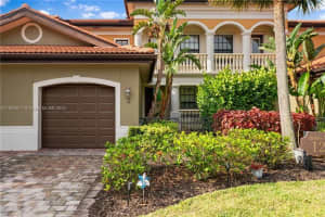 1276 Strada Milan Ln Apartment 2, Naples, FL 34105, Sold 08/30/24