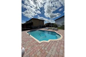 20121 NW 84th Ave, Hialeah, FL 33015, Sold 08/30/24