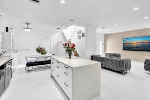 3990 Hyde Park Cir, Hollywood, FL 33021, Sold 11/15/24