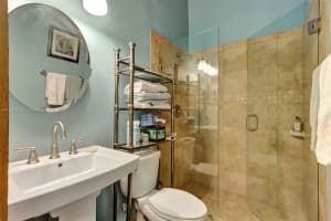 11212 SW 114th Ln Cir, Miami, FL 33176, Sold 07/01/24