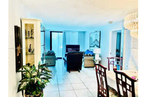 210 174th St APT 707, Sunny Isles Beach, FL 33160, Sold 01/16/25