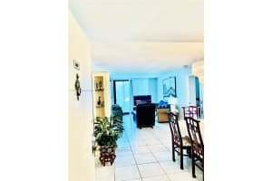 210 174th St APT 707, Sunny Isles Beach, FL 33160, Sold 01/16/25