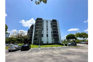3475 N Country Club Dr APT 412, Aventura, FL 33180, Sold 01/13/25