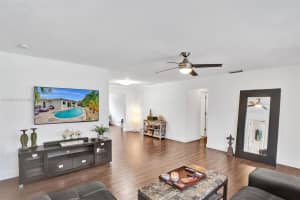 11631 NW 29th St, Sunrise, FL 33323, Sold 08/06/24