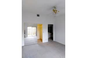 33 Meadows Dr, Boynton Beach, FL 33436, Sold 08/14/24