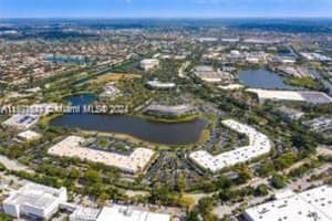 700 Layne Blvd APT 215, Hallandale Beach, FL 33009, Sold 01/27/25