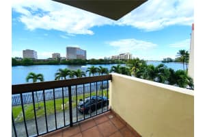 5249 NW 7th St APT 219, Miami, FL 33126, Sold 06/17/24