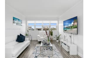 111 Golden Isles Dr APT F4, Hallandale Beach, FL 33009, Sold 08/28/24