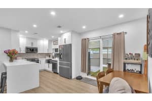 18121 NW 82nd Ave, Hialeah, FL 33015, Sold 08/29/24