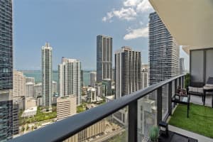 45 Sw 9th St 3502, Miami