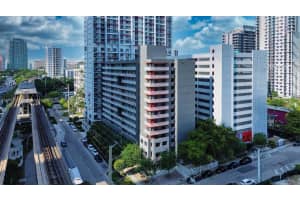 104 SW 9th St APT 1001, Miami, FL 33130, Sold 08/09/24