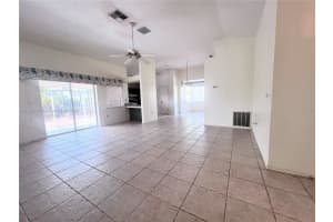 2200 E Village Ct, Venice, FL 34293, Sold 08/13/24