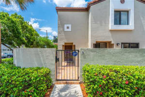 10445 SW 154th Ct APT 8, Miami, FL 33196, Sold 07/15/24