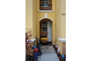 950 NE 42nd Pl, Homestead, FL 33033, Sold 08/21/25