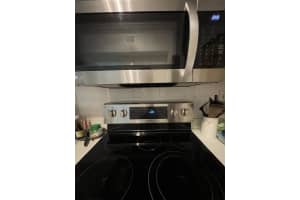 215 SW 117th Terrace, Pembroke Pines, FL 33025, Sold 07/08/24